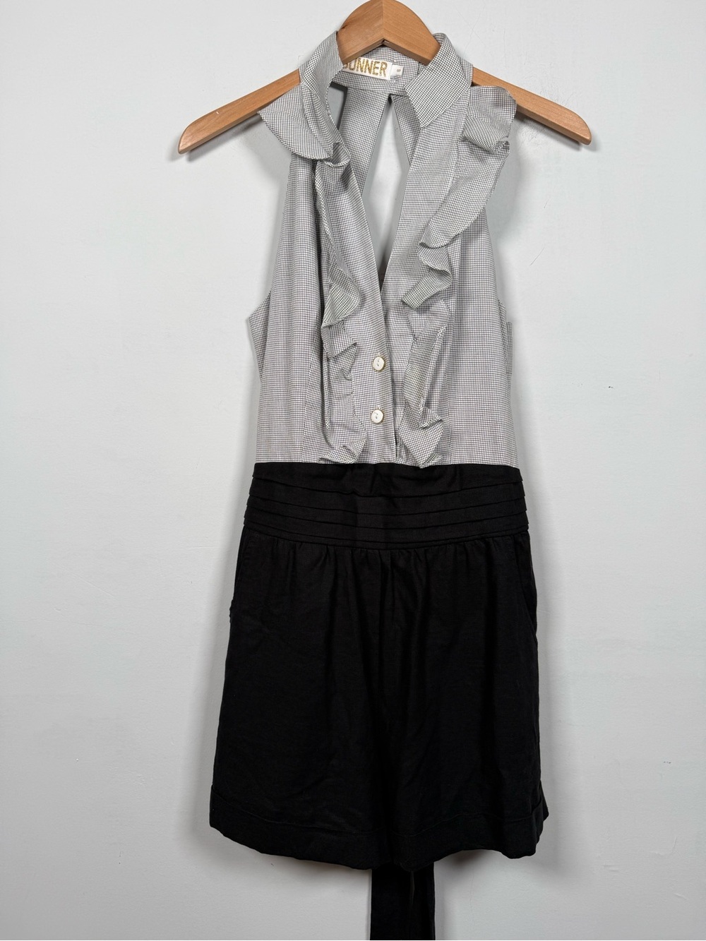 Sunner Ruffled Halter Romper in Gray and Black, Size 6, Great Condition!